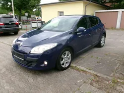 Blau Gebraucht 2010 Renault Mégane III Expression Limousine | 4.950 € (Etwas zu teuer)