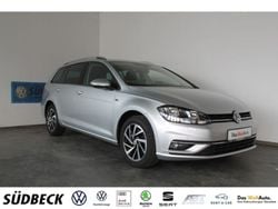 Reflexsilber (metallic) Gebraucht 2018 VW Golf VII Kombi | 17.980 € (Fairer Preis)