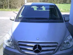 Grau Gebraucht 2010 Mercedes B180 Van / Kleinbus | 3.500 € (Guter Preis)