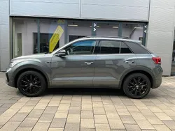 Indiumgrau (metallic) Gebraucht 2022 VW T-Roc R-line SUV | 27.450 € (Fairer Preis)