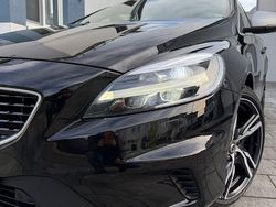 Schwarz Gebraucht 2017 Volvo V40 R-Design Limousine | 15.400 € (Teuer)