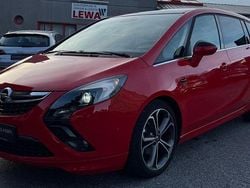Rot Gebraucht 2013 Opel Zafira Tourer Sport Van / Kleinbus | 10.990 € (Fairer Preis)