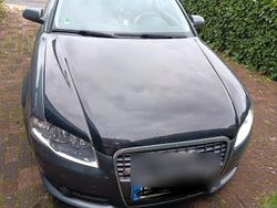 Grau Gebraucht 2006 Audi A4 S-Line Limousine | 3.899 € (Fairer Preis)