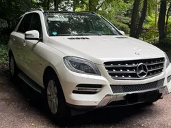 Weiß Gebraucht 2012 Mercedes ML350 SUV | 22.499 € (Fairer Preis)