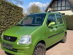 Grün Gebraucht 2001 Opel Agila Kleinwagen | 800 € (Guter Preis)