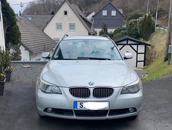Silber Gebraucht 2007 BMW 525 Kombi | 1.450 €
