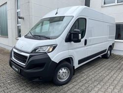 Kaolin weiß Gebraucht 2024 Peugeot Boxer S Van | 27.890 € (Fairer Preis)