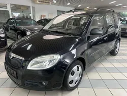 Schwarz Gebraucht 2009 Skoda Roomster Kombi | 3.490 € (Etwas zu teuer)