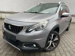 Grau Gebraucht 2017 Peugeot 2008 Allure SUV | 11.490 € (Fairer Preis)