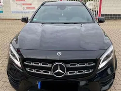 Schwarz Gebraucht 2018 Mercedes GLA200 SUV | 18.500 € (Guter Preis)