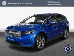Blau Gebraucht 2024 Skoda Enyaq iV Loft SUV | 44.970 €
