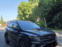 Grau Gebraucht 2018 Ford Kuga ST-Line SUV | 15.700 € (Fairer Preis)