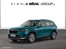 Blau Gebraucht 2024 BMW X1 Performance SUV | 43.890 € (Fairer Preis)