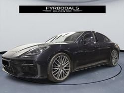 Schwarz Gebraucht 2024 Porsche Panamera Turbo E-Hybrid Sport Limousine | 199.400 € (Guter Preis)