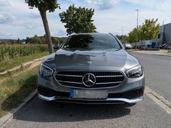 Grau Gebraucht 2023 Mercedes E200 Kombi | 32.800 € (Superpreis)