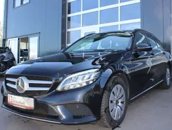 Obsidianschwarz metalliclack Gebraucht 2020 Mercedes C200 Kombi | 13.640 € (Fairer Preis)