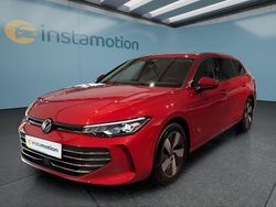 Rot Gebraucht 2024 VW Passat Kombi | 38.849 € (Guter Preis)