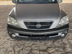 Silber Gebraucht 2005 Kia Sorento 2 SUV | 5.450 € (Etwas zu teuer)