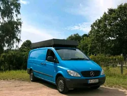 Blau Gebraucht 2006 Mercedes Vito Van / Kleinbus | 8.500 €