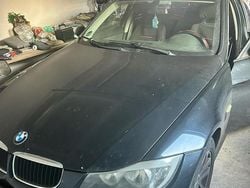 Schwarz Gebraucht 2006 BMW 320 Kombi | 1.999 € (Guter Preis)