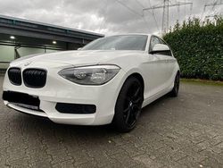 Weiß Gebraucht 2012 BMW 116 Kleinwagen | 6.200 € (Fairer Preis)