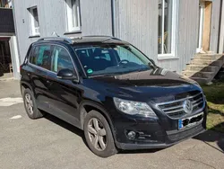 Schwarz Gebraucht 2010 VW Tiguan Team SUV | 8.999 € (Fairer Preis)