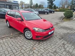 Rot Gebraucht 2018 VW Golf VII Trendline Kombi | 11.999 € (Fairer Preis)