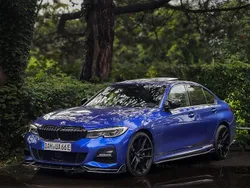 Blau Gebraucht 2019 BMW 330e M Sport Limousine | 30.000 € (Etwas zu teuer)