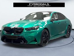 Weiß Gebraucht 2024 BMW M5 Sport Line Limousine | 145.600 €