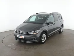 Grau Gebraucht 2018 VW Touran Comfortline Van / Kleinbus | 20.820 € (Fairer Preis)