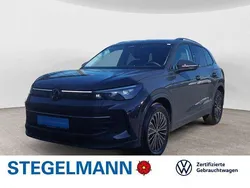 Grau Gebraucht 2024 VW Tiguan Life SUV | 34.770 € (Fairer Preis)