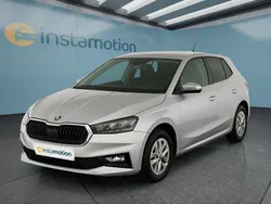 Silber Gebraucht 2024 Skoda Fabia Limousine | 20.499 € (Etwas zu teuer)