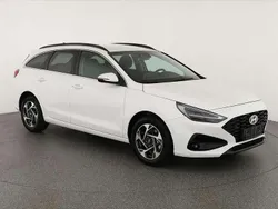 Atlas white Gebraucht 2024 Hyundai i30 Style Kombi | 20.595 € (Guter Preis)