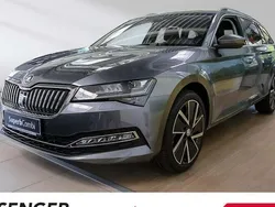 Grau Gebraucht 2024 Skoda Octavia Selection Kombi | 41.900 €