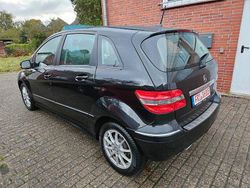 Schwarz Gebraucht 2010 Mercedes B180 Van / Kleinbus | 2.499 € (Teuer)