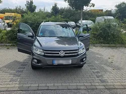 Grau Gebraucht 2015 VW Tiguan SUV | 17.000 € (Fairer Preis)