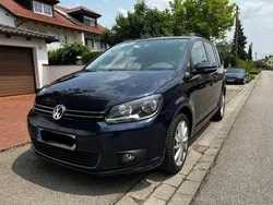Blau Gebraucht 2012 VW Touran Life Van / Kleinbus | 10.990 € (Fairer Preis)