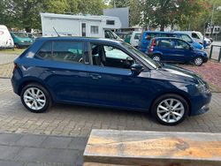 Blau Gebraucht 2015 Skoda Fabia Joy Kleinwagen | 6.450 € (Teuer)