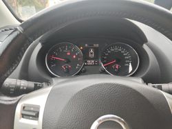 Weiß Gebraucht 2011 Nissan Qashqai SUV | 8.800 € (Etwas zu teuer)