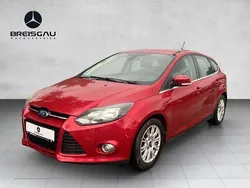 Rot Gebraucht 2011 Ford Focus Titanium Limousine | 4.490 € (Guter Preis)