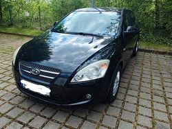 Schwarz Gebraucht 2007 Kia Ceed EX Limousine | 2.700 €