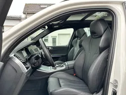Weiß Gebraucht 2022 BMW X5 M Sport SUV | 53.889 € (Fairer Preis)