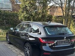 Schwarz Gebraucht 2020 BMW 318 Sport Line Kombi | 19.300 € (Superpreis)