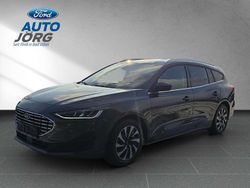 Grau Gebraucht 2024 Ford Focus Titanium Kombi | 19.991 € (Superpreis)