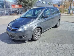 Karbongrau Gebraucht 2010 Opel Zafira Innovation Van / Kleinbus | 5.999 € (Etwas zu teuer)