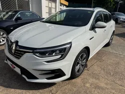 Weiß Gebraucht 2020 Renault Mégane GrandTour Intens Kombi | 10.000 € (Fairer Preis)