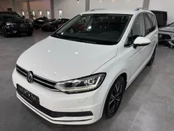 Weiß Gebraucht 2021 VW Touran Highline Van / Kleinbus | 18.999 € (Teuer)