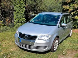 Silber Gebraucht 2010 VW Touran Van / Kleinbus | 4.899 € (Guter Preis)