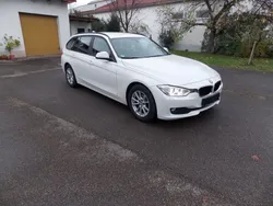 Weiß Gebraucht 2013 BMW 320 Sport Line Kombi | 12.950 € (Fairer Preis)