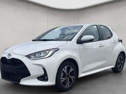 Weiß Neu 2025 Toyota Yaris Hybrid Comfort Limousine | 23.990 € (Guter Preis)